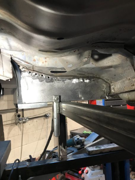 Golf hand-fabricated inner sill